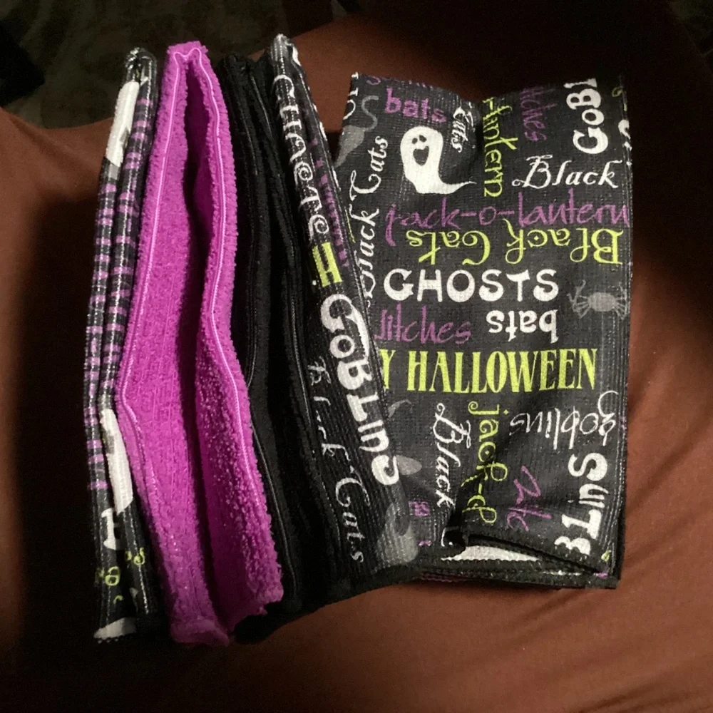 Spooky Village Kitchen Towels 8 towels  NWT  16”x19”